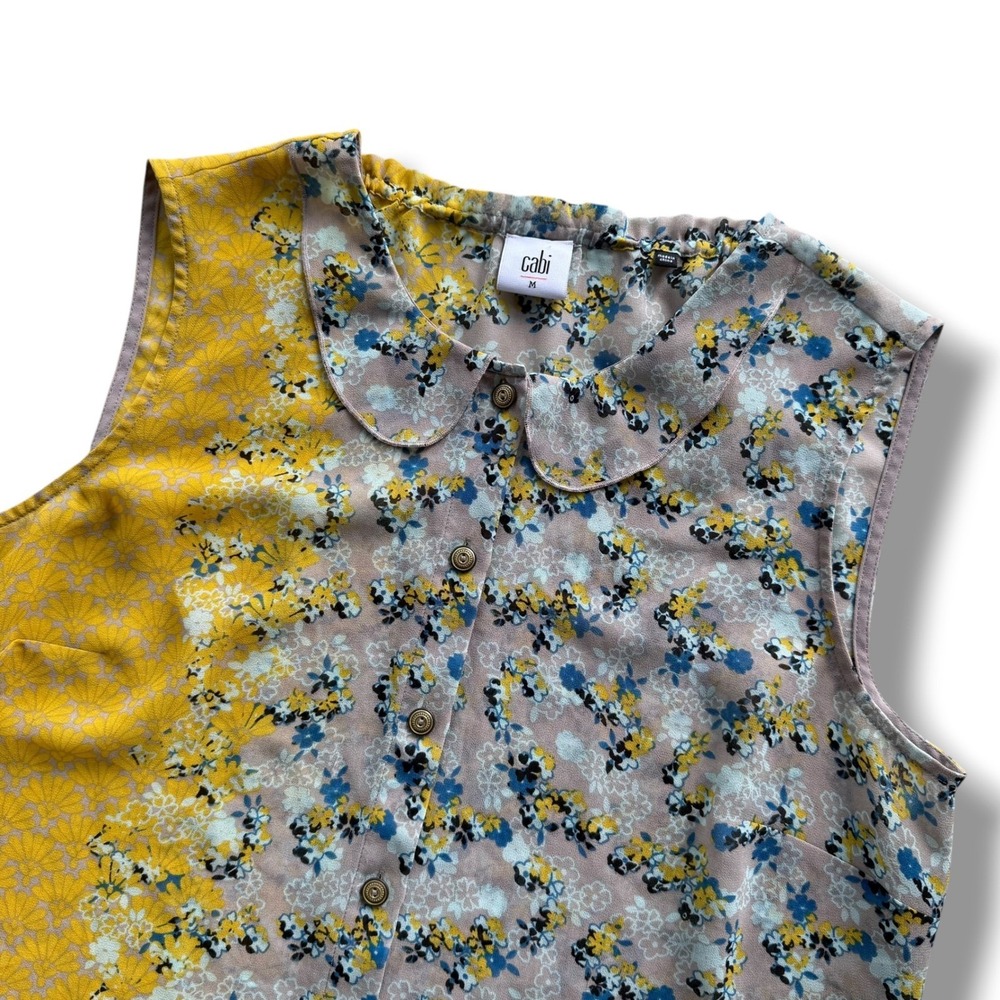 Cabi Womens M Yellow Blue Gray Mix Floral Button Sleeveless Offsides Blouse 5221